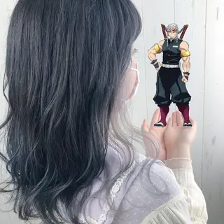 セミロング カラー ウルフカット 渋谷の人のヘアスタイル