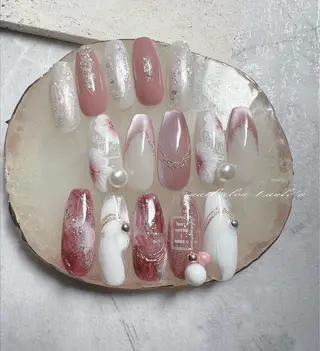 ネイル nailsalon Laule'aのネイルデザイン