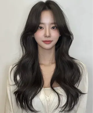 ロング 髪質改善カラー白鷺駅 中嶋晴斗のヘアスタイル