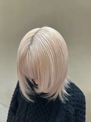ショート カラー SALOWIN  梅田茶屋町店所属・梅田/ベージュカラー /ブリーチカラーのヘアスタイル