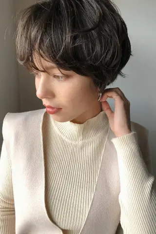 ショート 【大宮】デザイナー Anne 諳 アンのヘアスタイル