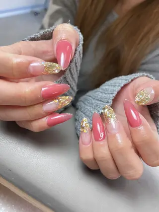 ネイル Flowerネイルサロン所属・. yukiのネイルデザイン