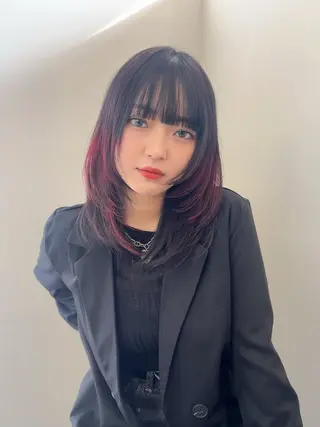 セミロング カラー 小田 輝太郎/ブリーチのヘアスタイル