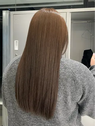 ロング カラー MINORI /レイヤーカットのヘアスタイル