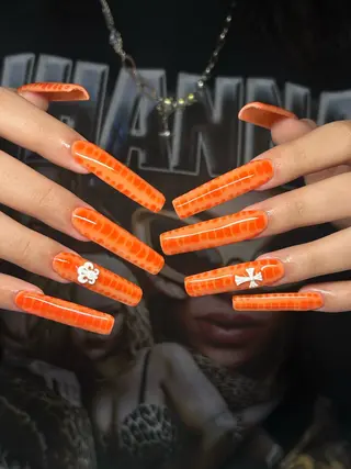 ネイル NAIL ROOM COZMIC SISTA所属・Ronny ロニ 森ノ宮❤のネイルデザイン