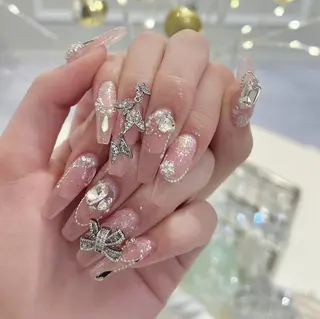 ネイル Lee Nailsのネイルデザイン
