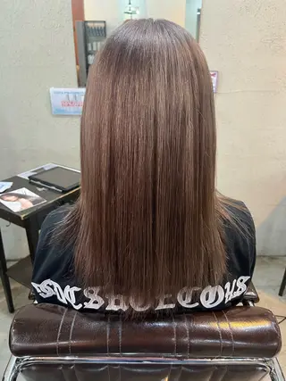 カラー 小出 琴未のヘアスタイル