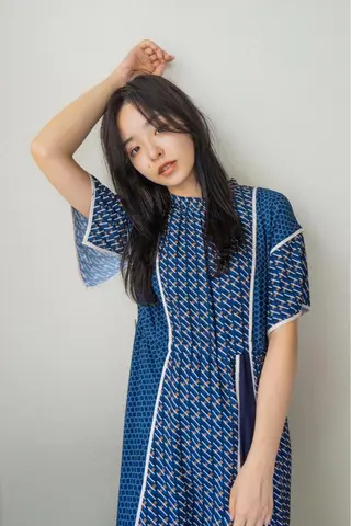 ロング カラー 高梨 菜々のヘアスタイル