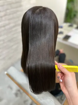 セミロング カラー ヘアアレンジ 髪質改善&艶感カラー 🪄岡井美結のヘアスタイル