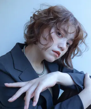 ミディアム カラー パーマ 森山 陽菜のヘアスタイル