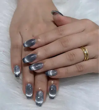 ネイル LAVISH nanamiのネイルデザイン