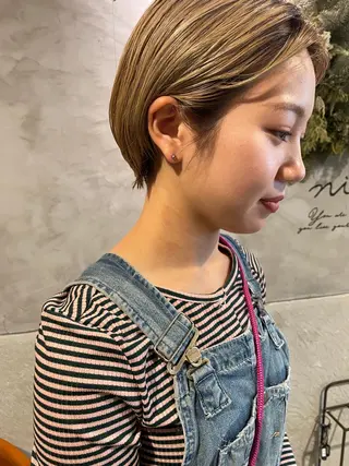 ショート さの あやねのヘアスタイル