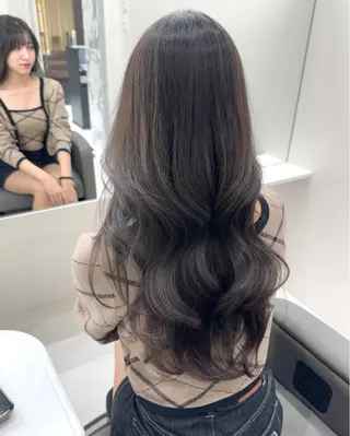 セミロング One by The Ect所属・尾田 一仁のヘアスタイル