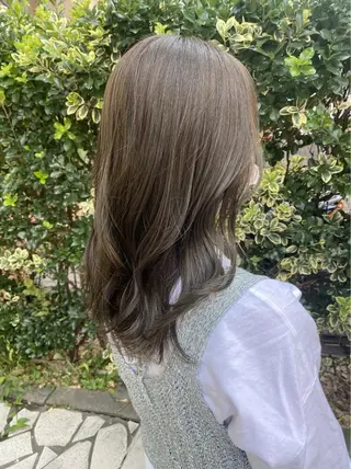 ミディアム カラー 透け感カラー🌿 小島 りなのヘアスタイル