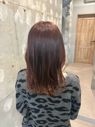 カラー ナナ/ SYS by fitのヘアスタイル