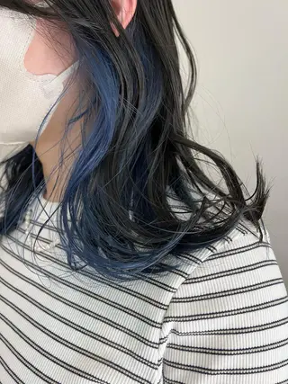 セミロング カラー ツキノキ ミナのヘアスタイル