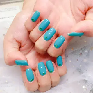 カラー ネイル Q Free nailsのネイルデザイン