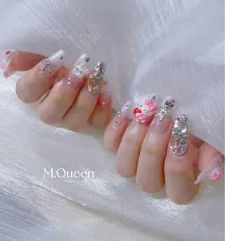 ネイル MQueen ネイルサロンマルのネイルデザイン
