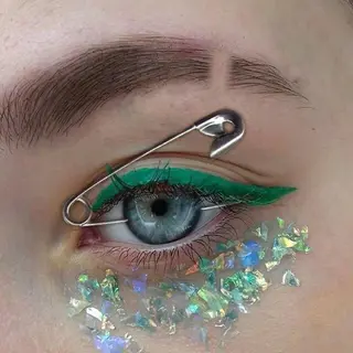 マツエク・マツパ 梅田ハイトーン チダ ヒナノのヘアスタイル