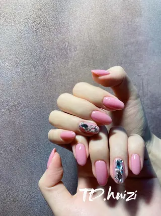 ミディアム めぐみのネイルサロン 惠のネイルデザイン