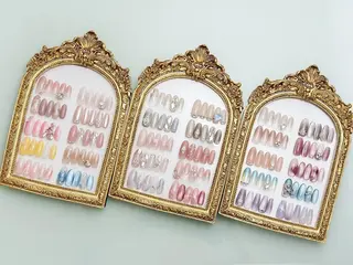 ネイル Nailsalon Charis.yuのネイルデザイン