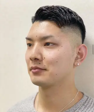 ショート まえひら じおんのヘアスタイル