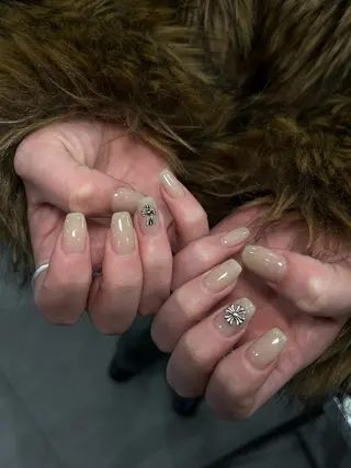 ネイル Cleo 名古屋駅店 🖤EMIRIのネイルデザイン