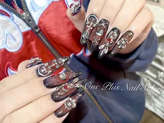 ネイル One plus StudioNailのネイルデザイン