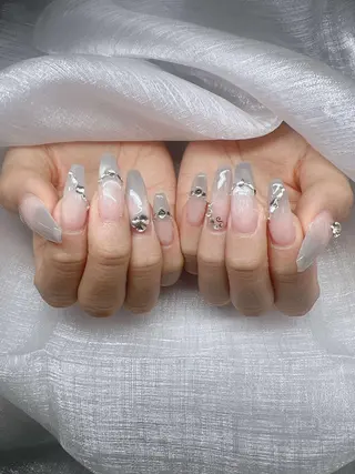 ネイル Lee Nailsのネイルデザイン
