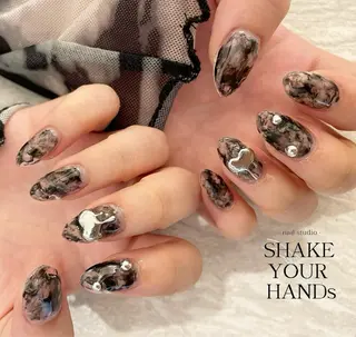 ネイル ネイルスタジオ シェイクユアハンズのネイルデザイン