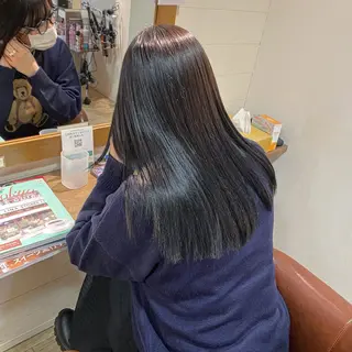 セミロング カラー ブリーチなし透明感 🕊ワダ　ユイのヘアスタイル