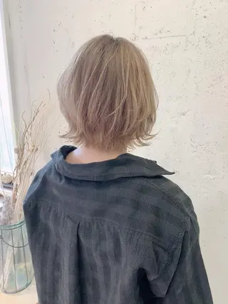 ショート カラー 310【サンイチマル】所属・透明感ハイトーン🦄 キラ🌈のヘアスタイル