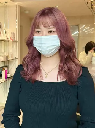 ショート カラー ウルフとハイトーン みっちー✂️のヘアスタイル