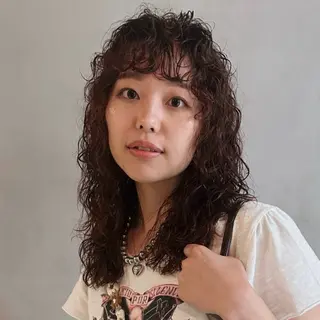 セミロング パーマ 前野 日奈のヘアスタイル