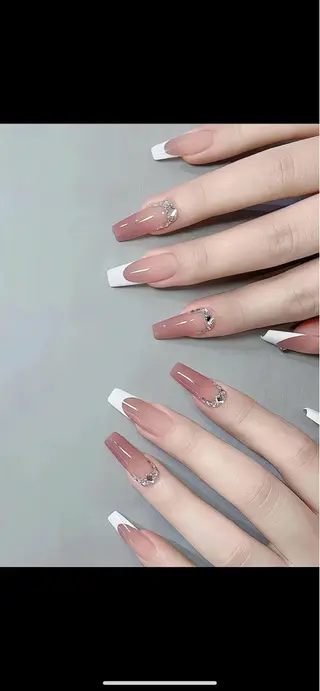 ネイル Ubuntu🎀 ネイルサロン✨のネイルデザイン