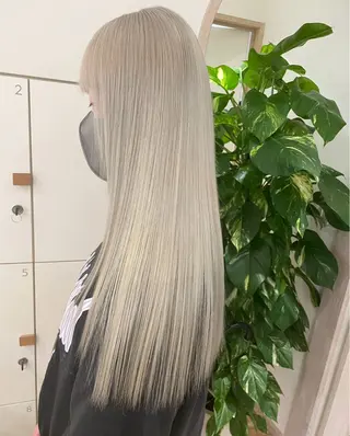 セミロング カラー ブリーチ👩‍🦳/ ‪✂︎MANAMIのヘアスタイル