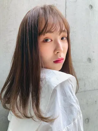 ロング Ｖｉｏｔ  銀座 樋口 桃佳のヘアスタイル