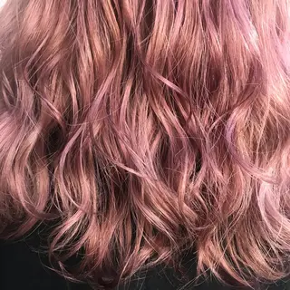 セミロング カラー 一ノ瀬 蘭のヘアスタイル