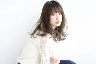 ミディアム 指名支持率NO.1 スタイリストのヘアスタイル