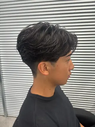 パーマ メンズ 波巻き/ツイスパ/ 短髪/鈴木俊也のヘアスタイル