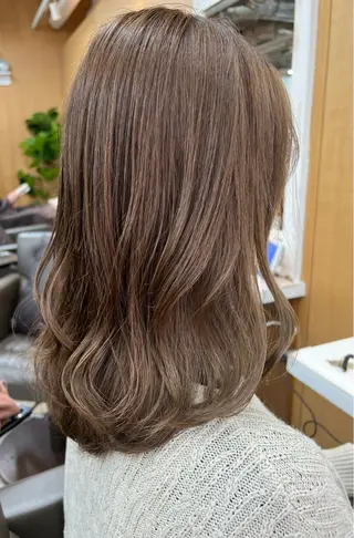 ミディアム カラー 透明感カラー/ イルミナカラーヒロキのヘアスタイル