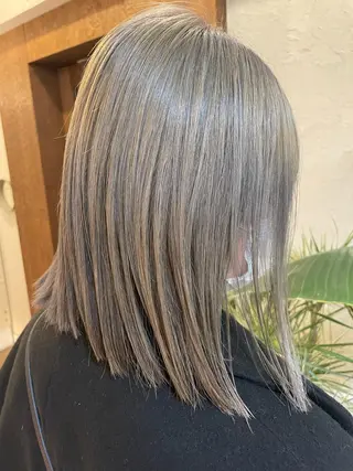 ミディアム しもかわ かほのヘアスタイル