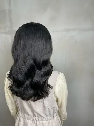 カラー 益 佑夏のヘアスタイル