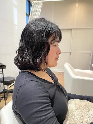 ミディアム パーマ ELLE salon サエのヘアスタイル
