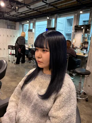 セミロング カラー ハイトーン 横浜💞ミオのヘアスタイル