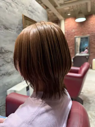 ミディアム 高橋 葵のヘアスタイル