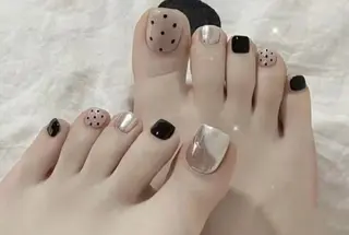 ネイル 高木 維麗絲のネイルデザイン