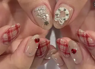 ネイル NiNa ビューティーサロン所属・Ni Naのネイルデザイン