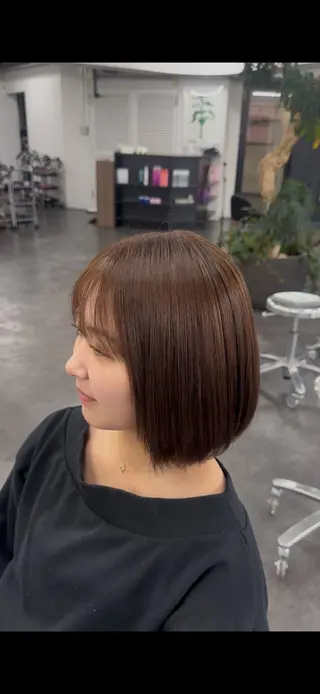 ショート ✨レイヤーカット/透 名感カラー特化✨のヘアスタイル