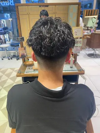 カラー パーマ ヘアアレンジ メンズ メンズパーマの巨匠 鈴木純のヘアスタイル